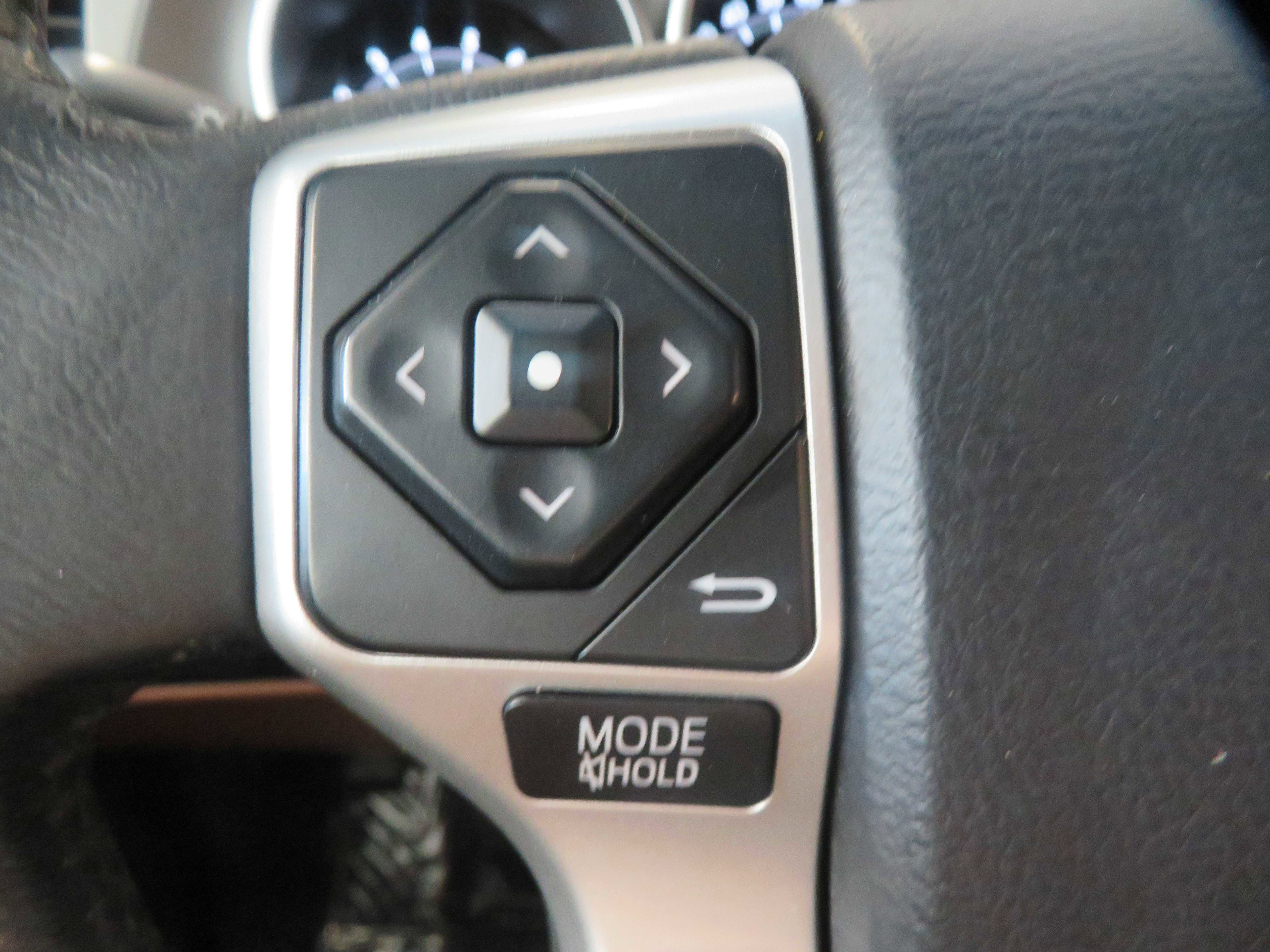 Used 2016 Toyota Sequoia Platinum AWD/4WD image 41