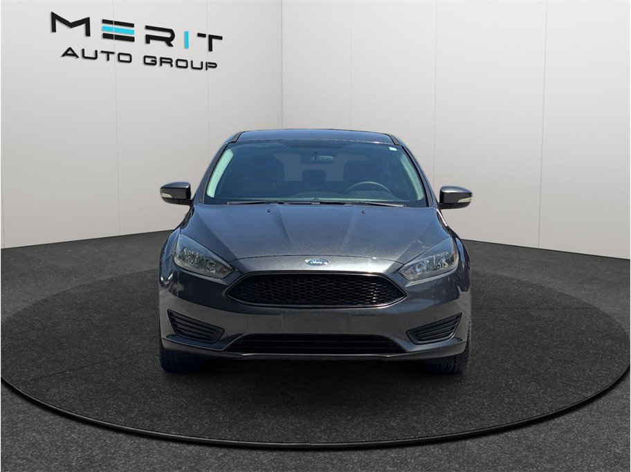 Used 2017 Ford Focus SE FWD image 3