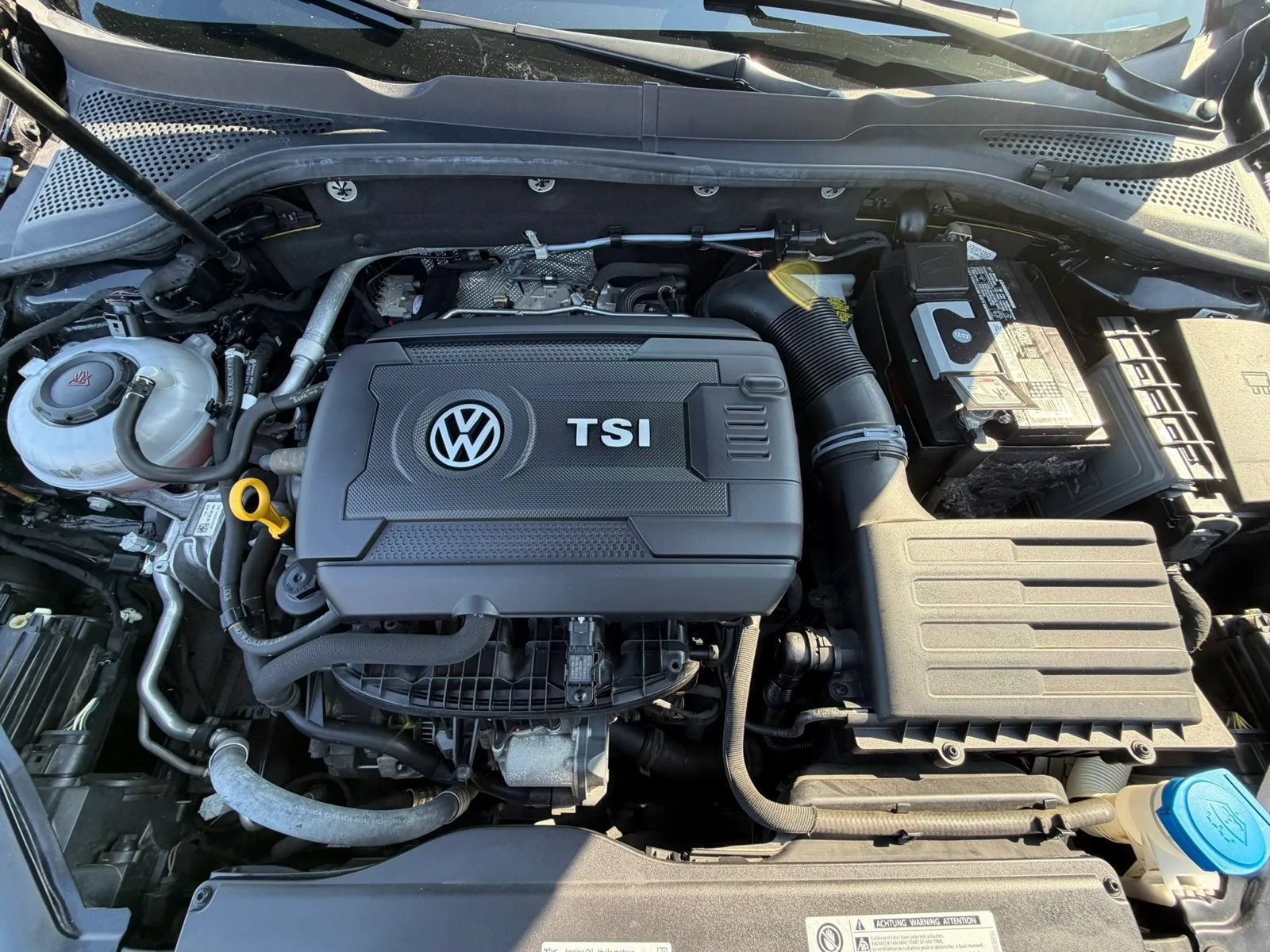 Used 2018 Volkswagen Golf SE FWD image 30