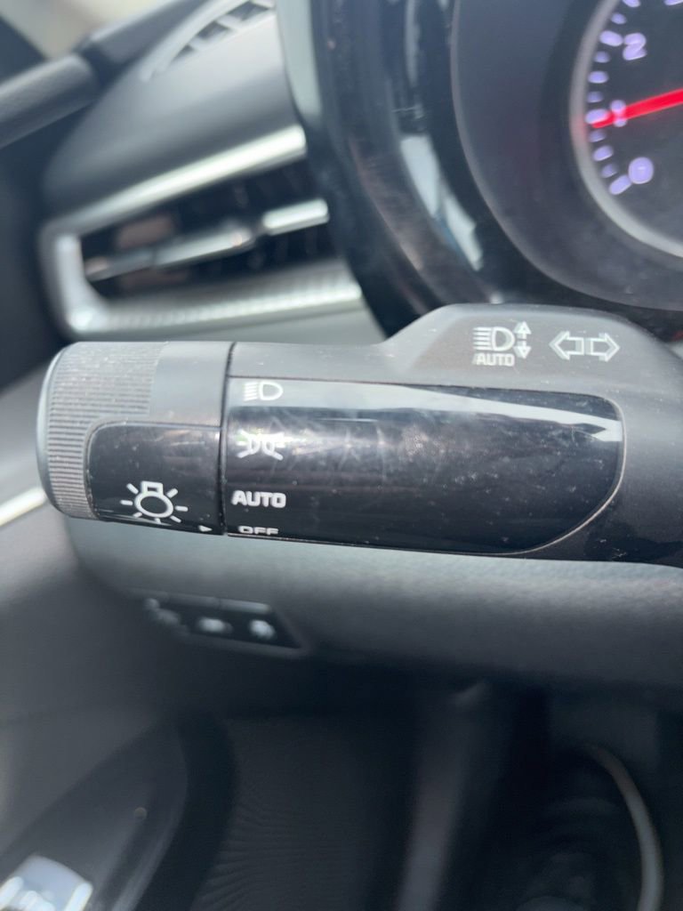 Used 2022 Kia K5 LXS image 38