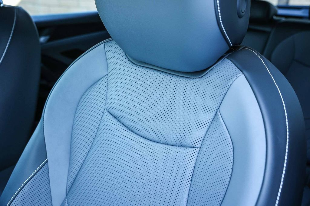 New 2026 Volkswagen Tiguan SE image 37