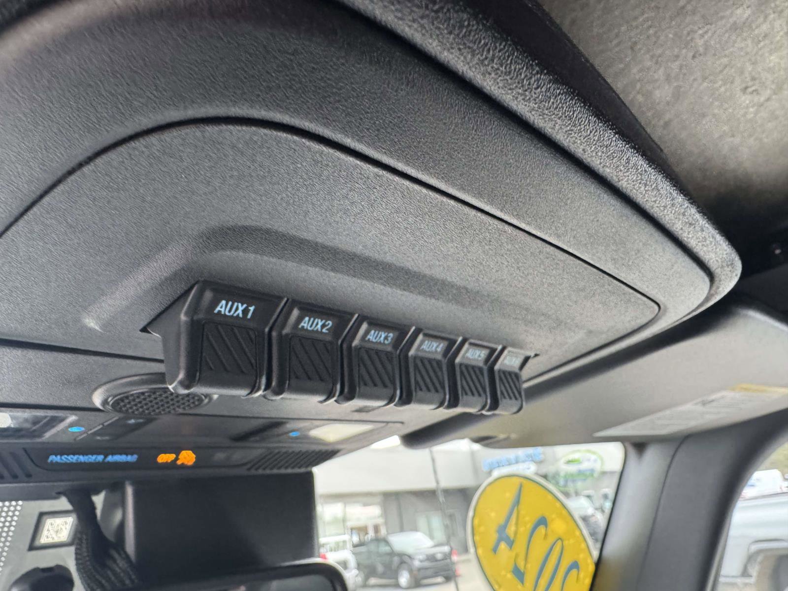 Used 2024 Ford Bronco Wildtrak image 28