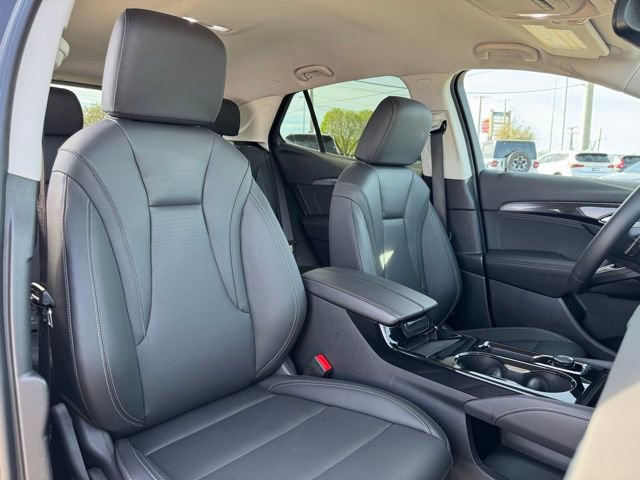 Used 2025 Buick Envision Preferred image 27