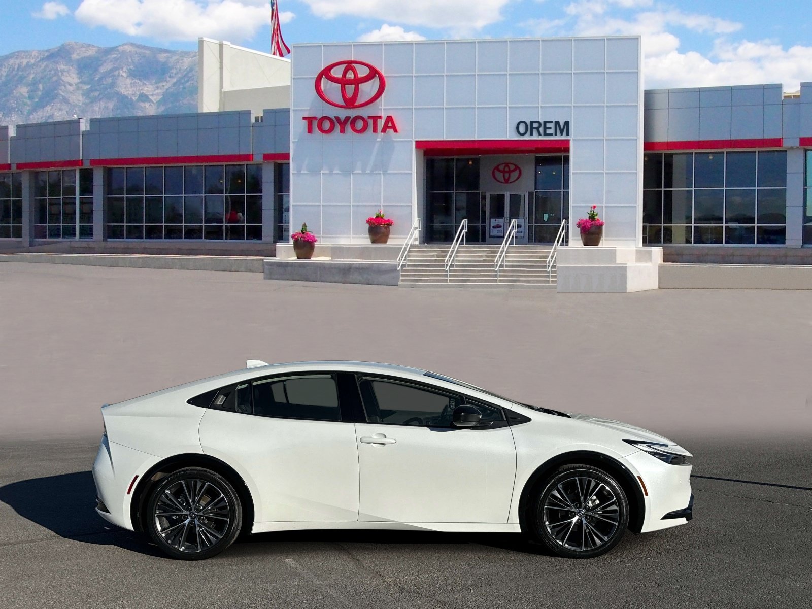 Used 2025 Toyota Prius XLE FWD image 3