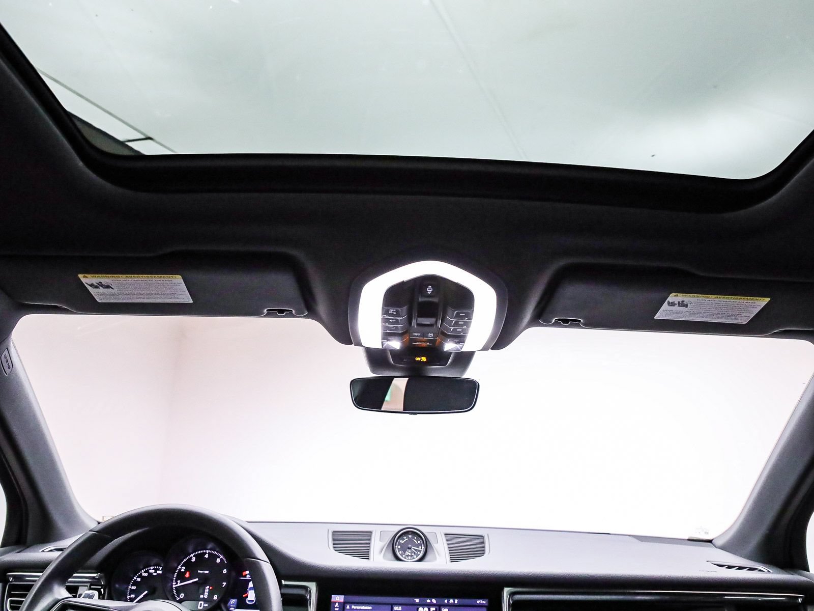Certified 2026 Porsche Macan AWD/4WD image 20