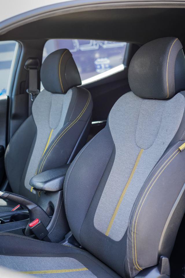 Used 2019 Hyundai Veloster Turbo R-Spec FWD image 15