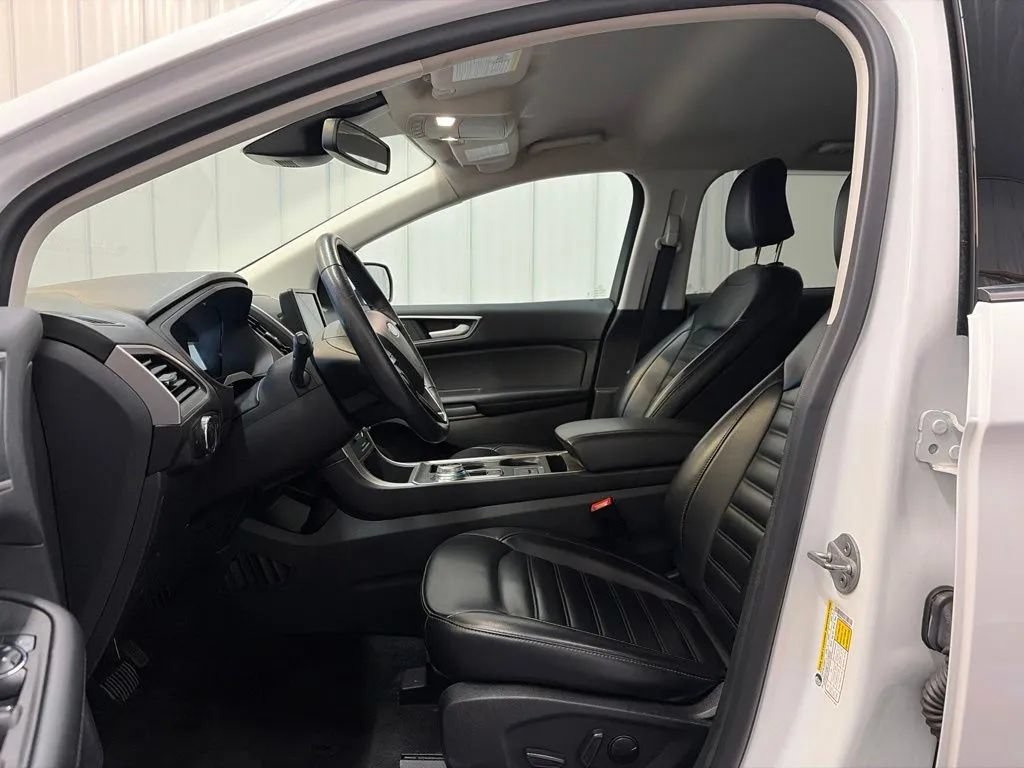 Used 2024 Ford Edge SEL AWD/4WD image 11