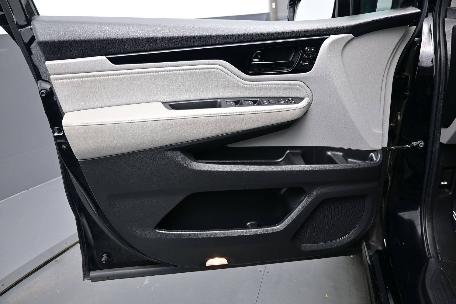 Used 2019 Honda Odyssey Elite image 12