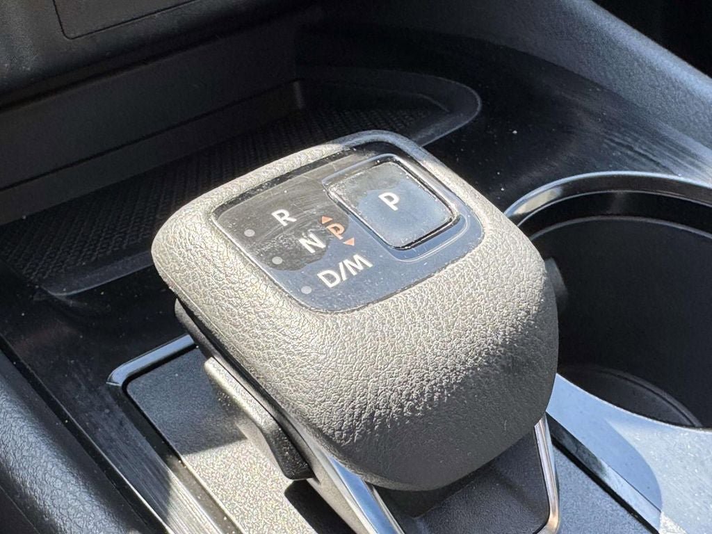 Used 2022 Nissan Rogue S image 29