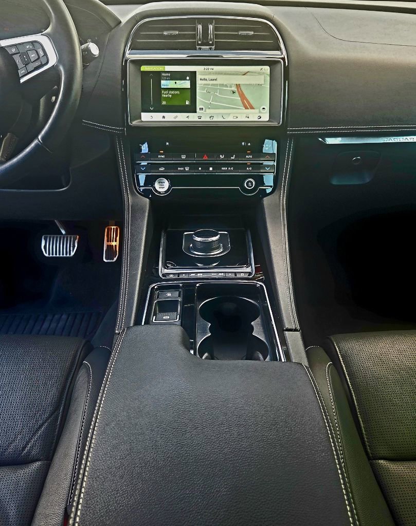 Used 2020 Jaguar F-PACE S image 14