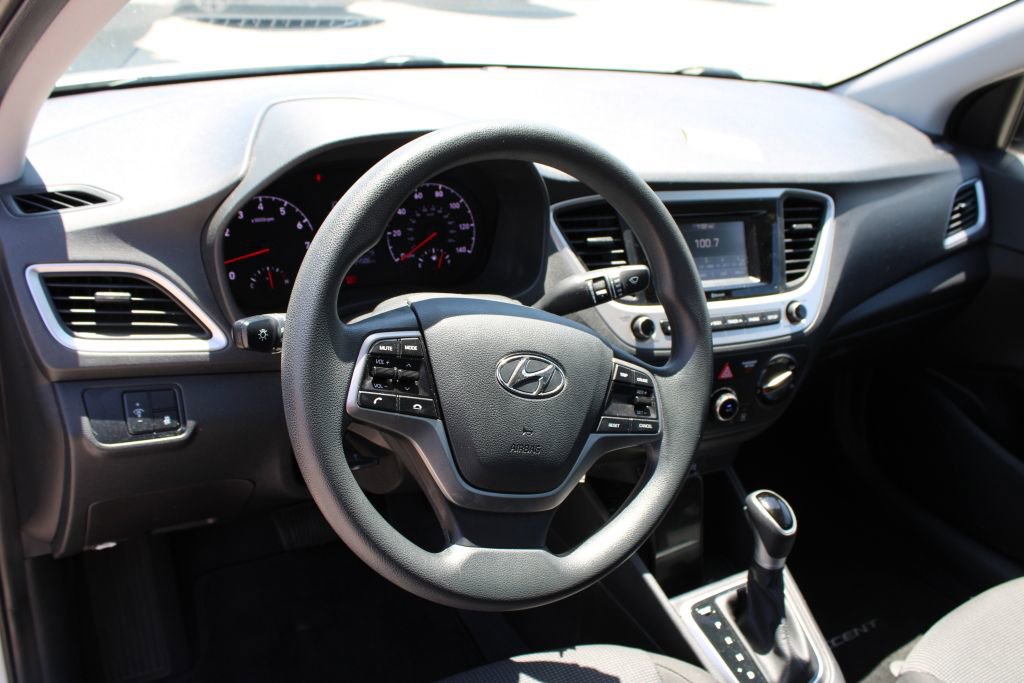 Used 2022 Hyundai Accent SE FWD image 26