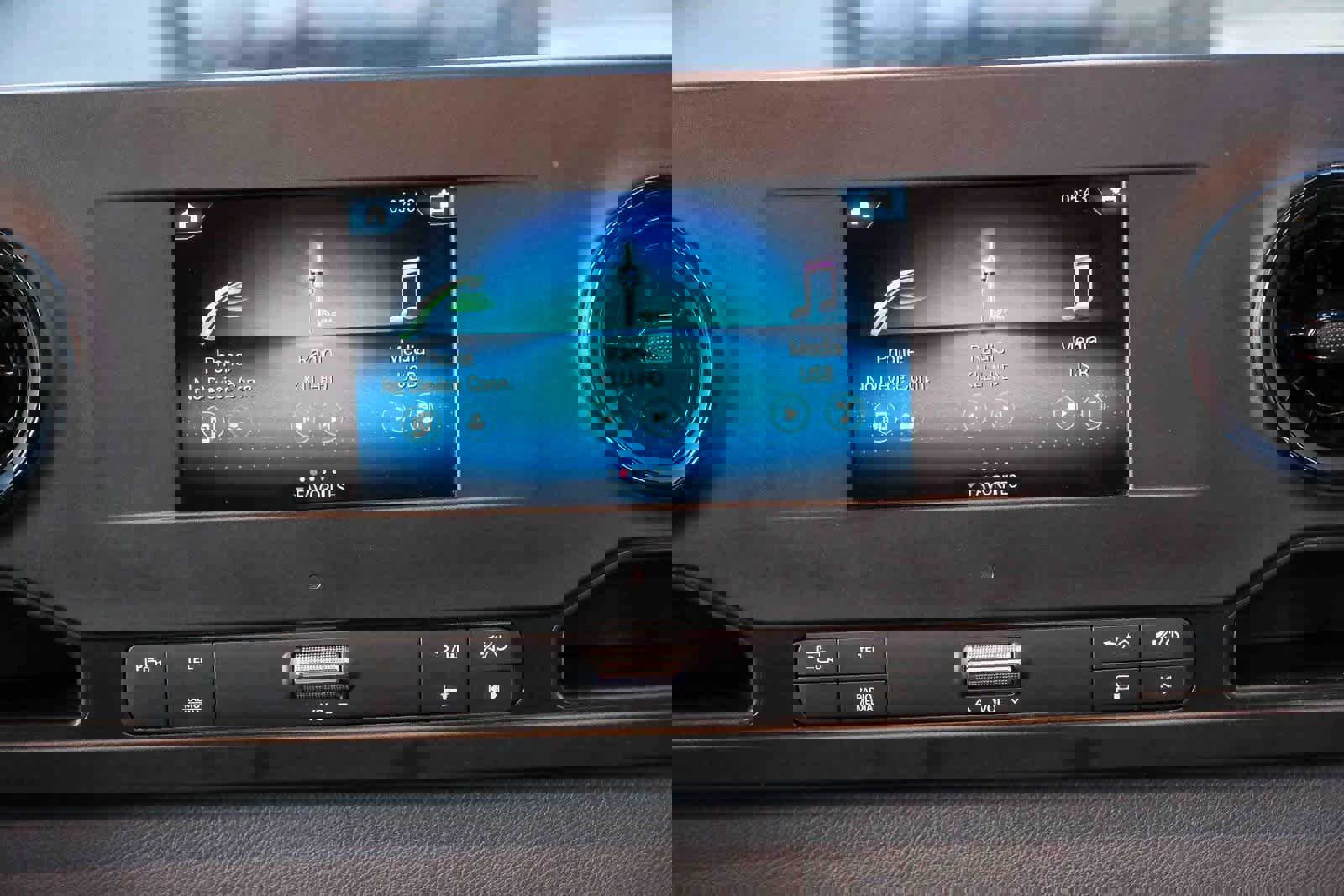 Used 2023 Mercedes-Benz Sprinter 2500 image 14