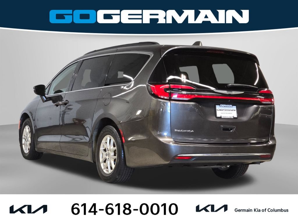 Used 2022 Chrysler Pacifica Touring-L FWD image 10