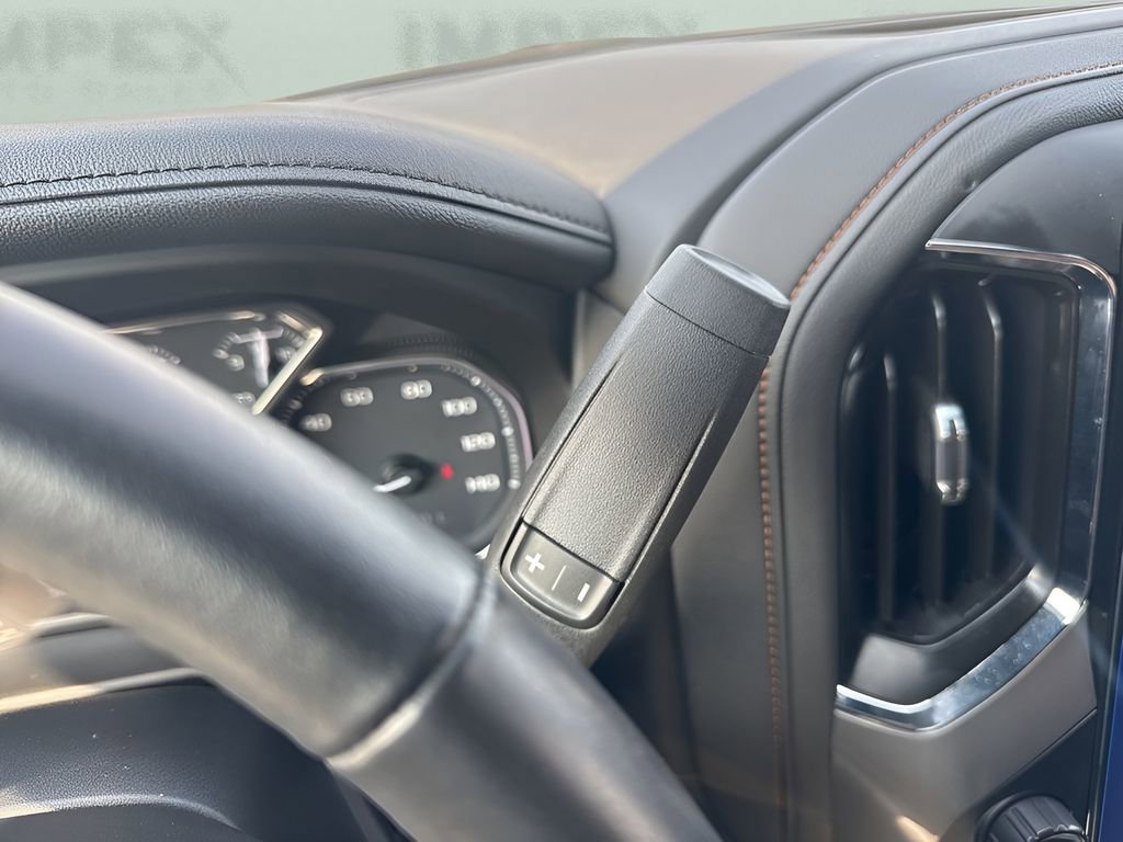 Used 2022 GMC Sierra 2500 AT4 w/ Gooseneck/5TH Wheel Package image 17