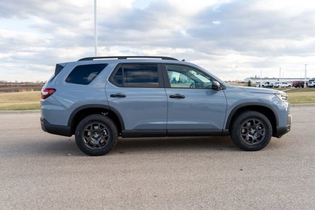 New 2026 Honda Pilot TrailSport image 8