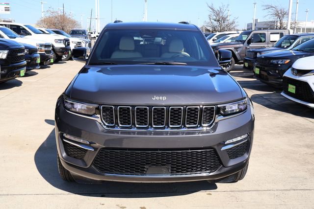 Used 2024 Jeep Grand Cherokee Limited image 2