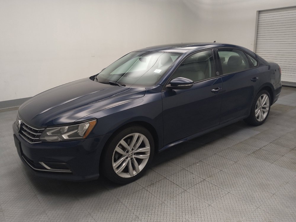 Used 2019 Volkswagen Passat 2.0T Wolfsburg w/ Wheels & Sunroof Package FWD image 2