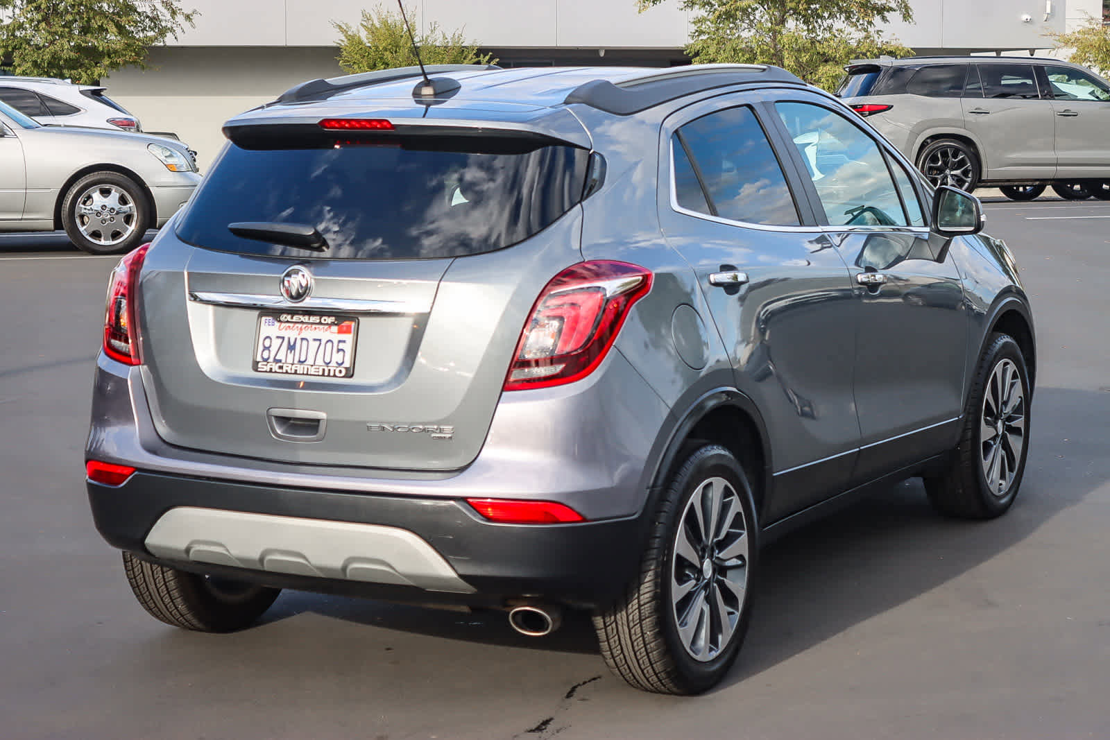 Used 2019 Buick Encore Essence image 4