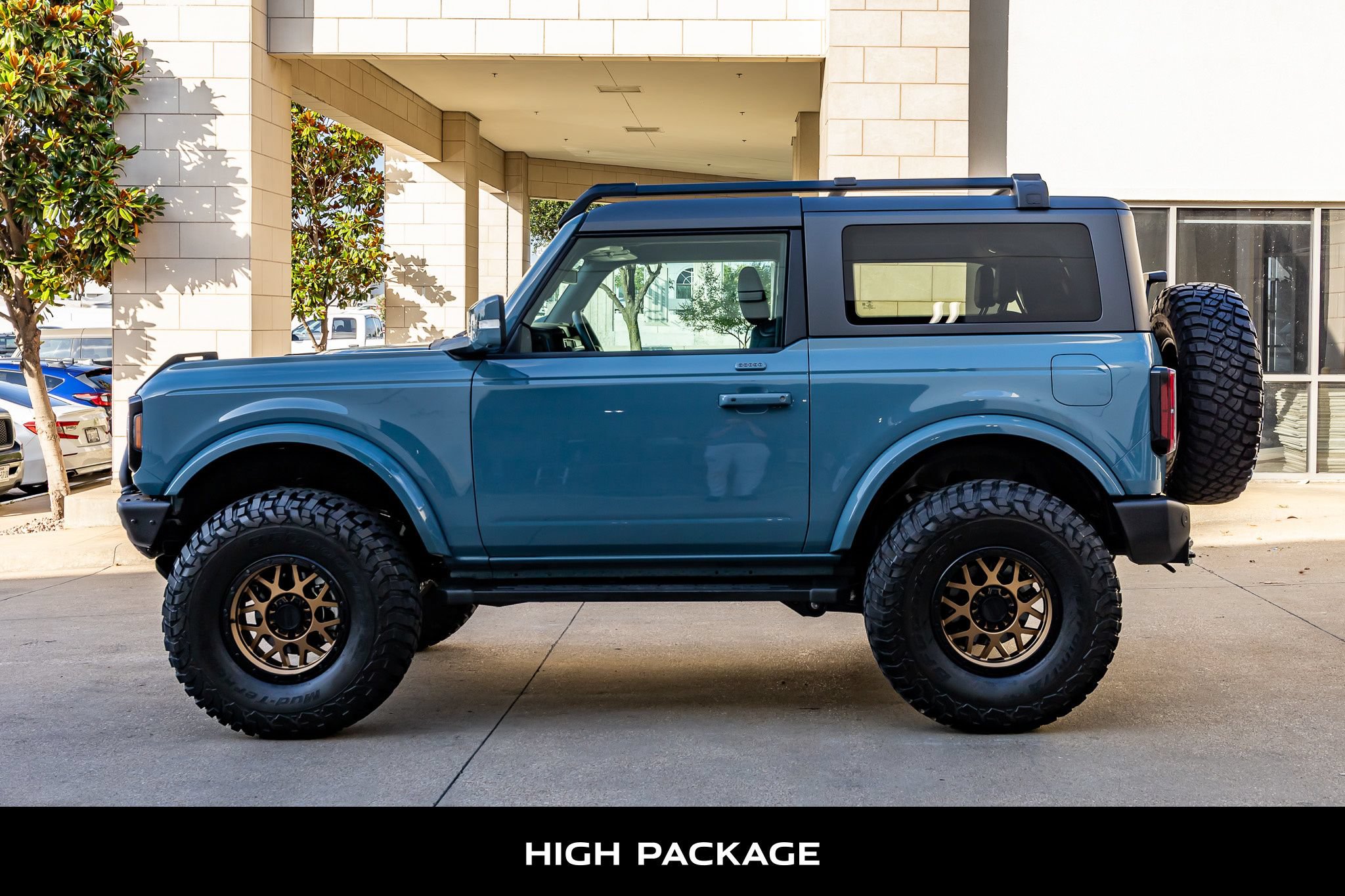 Used 2022 Ford Bronco Outer Banks AWD/4WD image 5