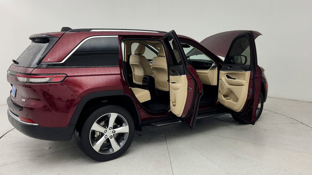 Used 2022 Jeep Grand Cherokee Limited RWD image 13