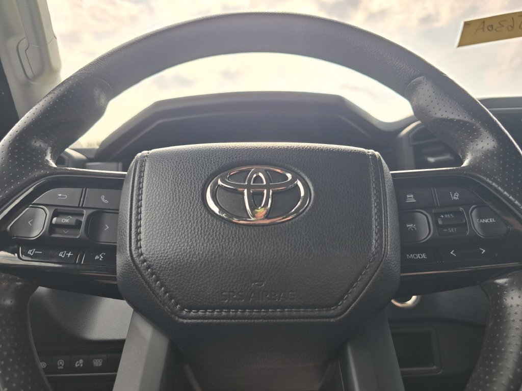 Used 2023 Toyota Tundra SR AWD/4WD image 19