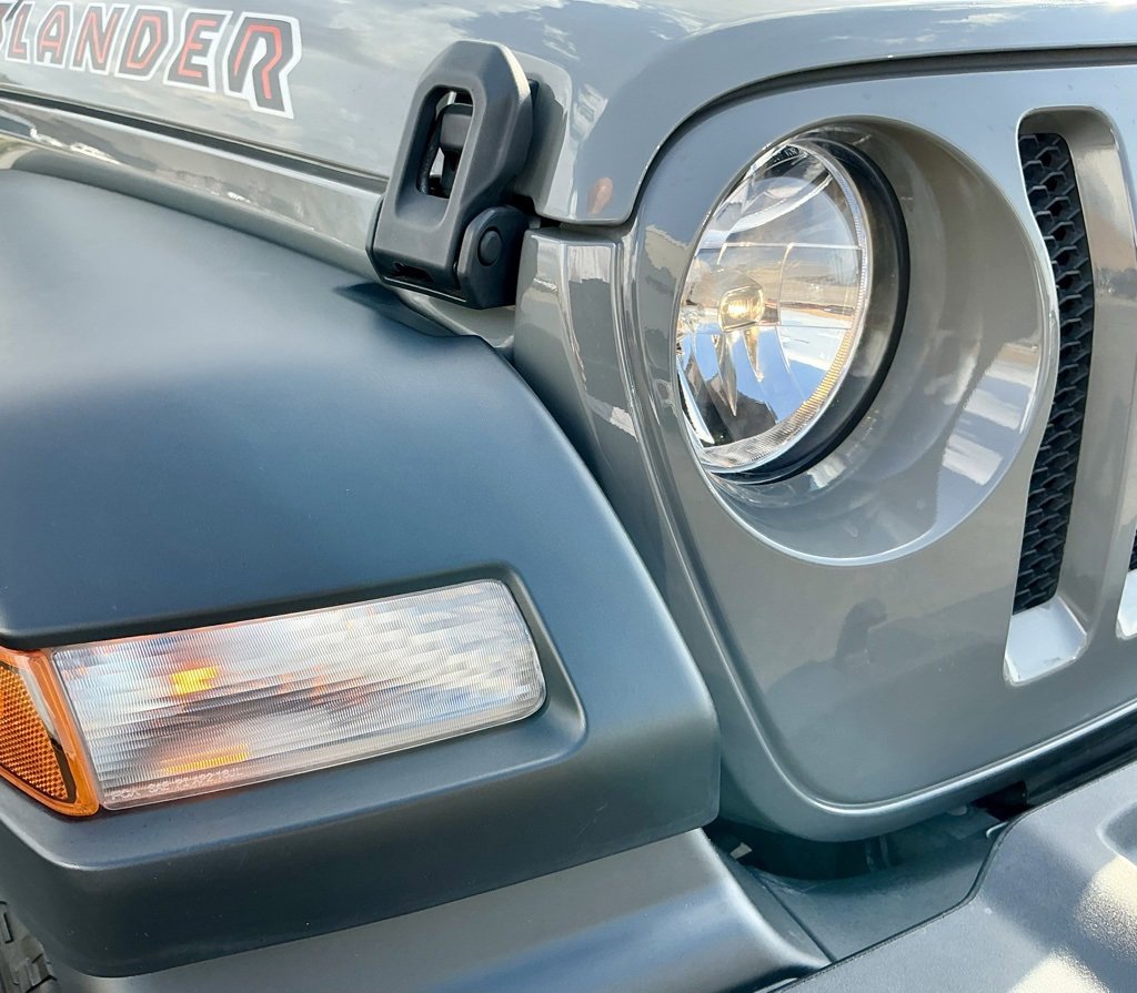 Used 2021 Jeep Wrangler Unlimited Islander image 8