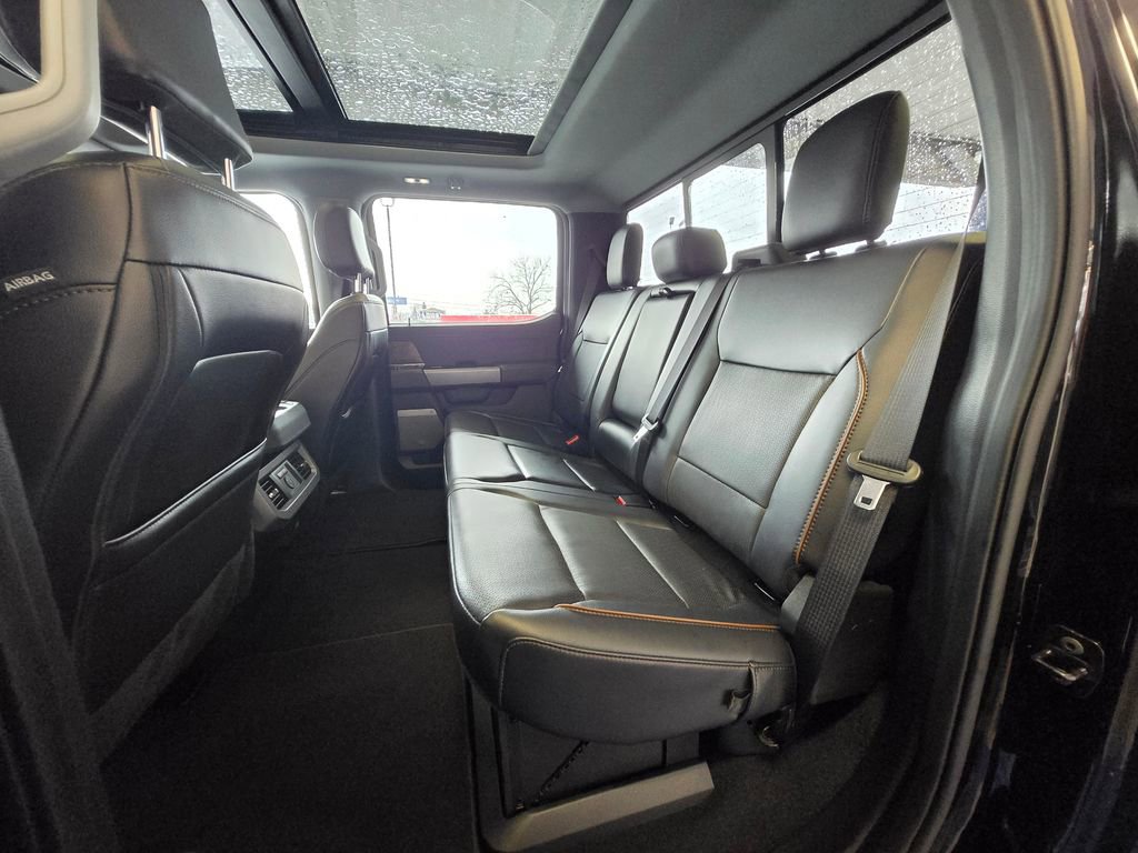 Used 2025 Ford F250 Lariat w/ Chrome Package image 22
