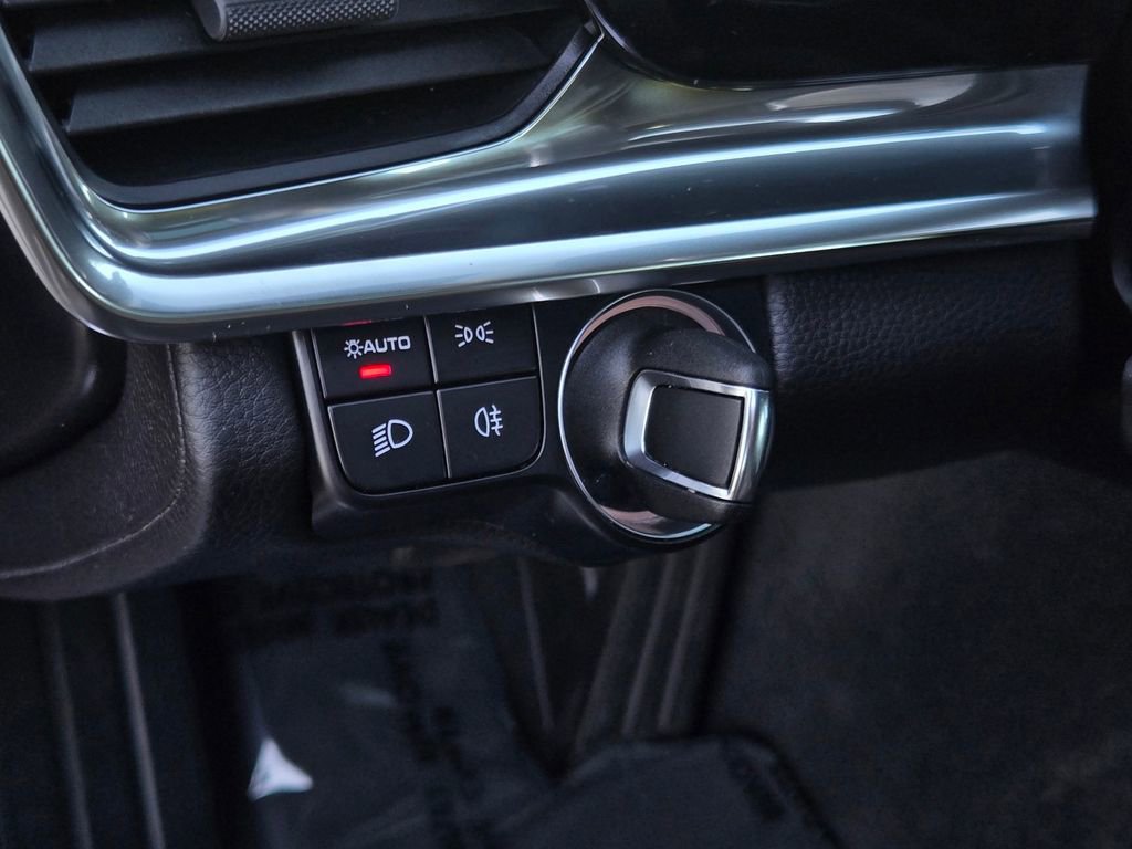 Used 2022 Porsche Panamera Platinum Edition image 27