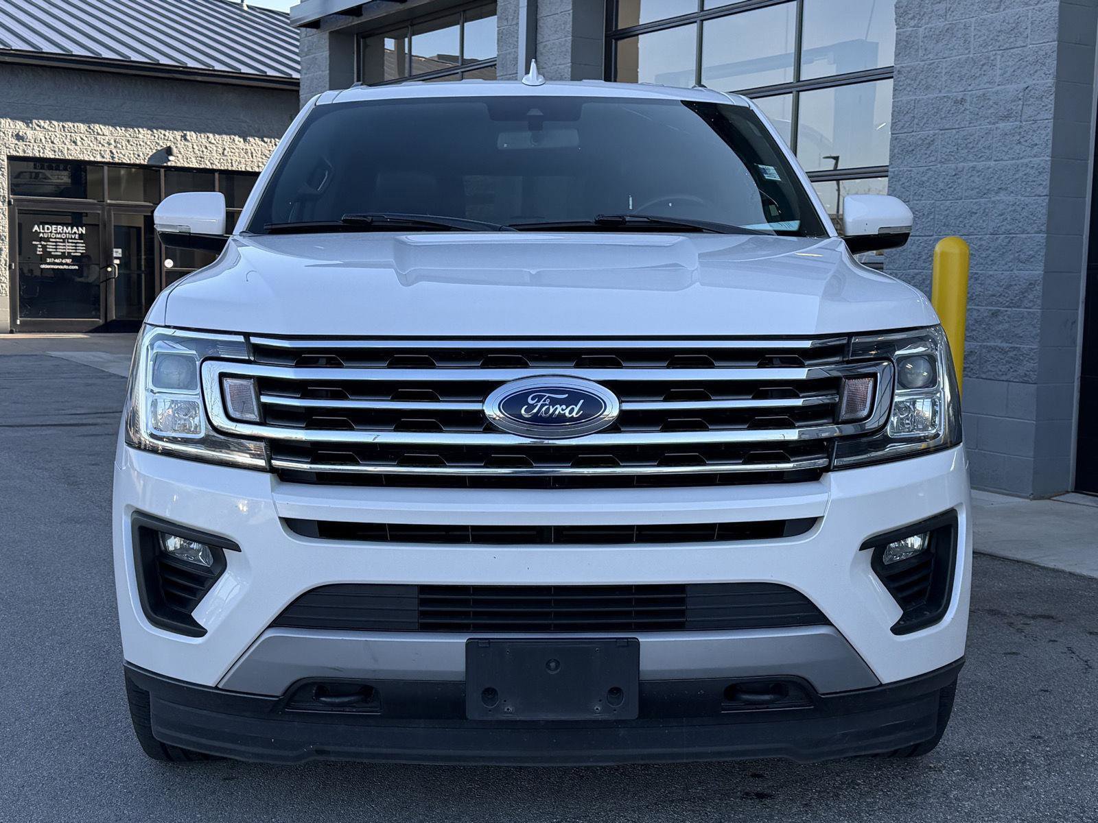 Used 2019 Ford Expedition Max XLT w/ Equipment Group 202A image 3