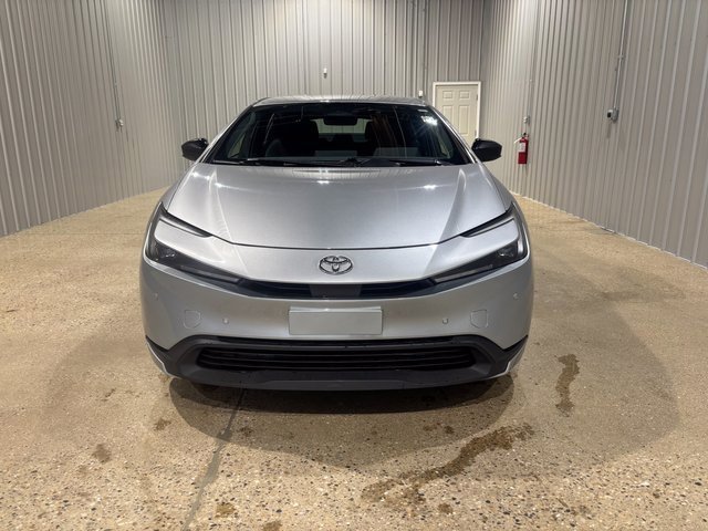 Used 2024 Toyota Prius LE image 8