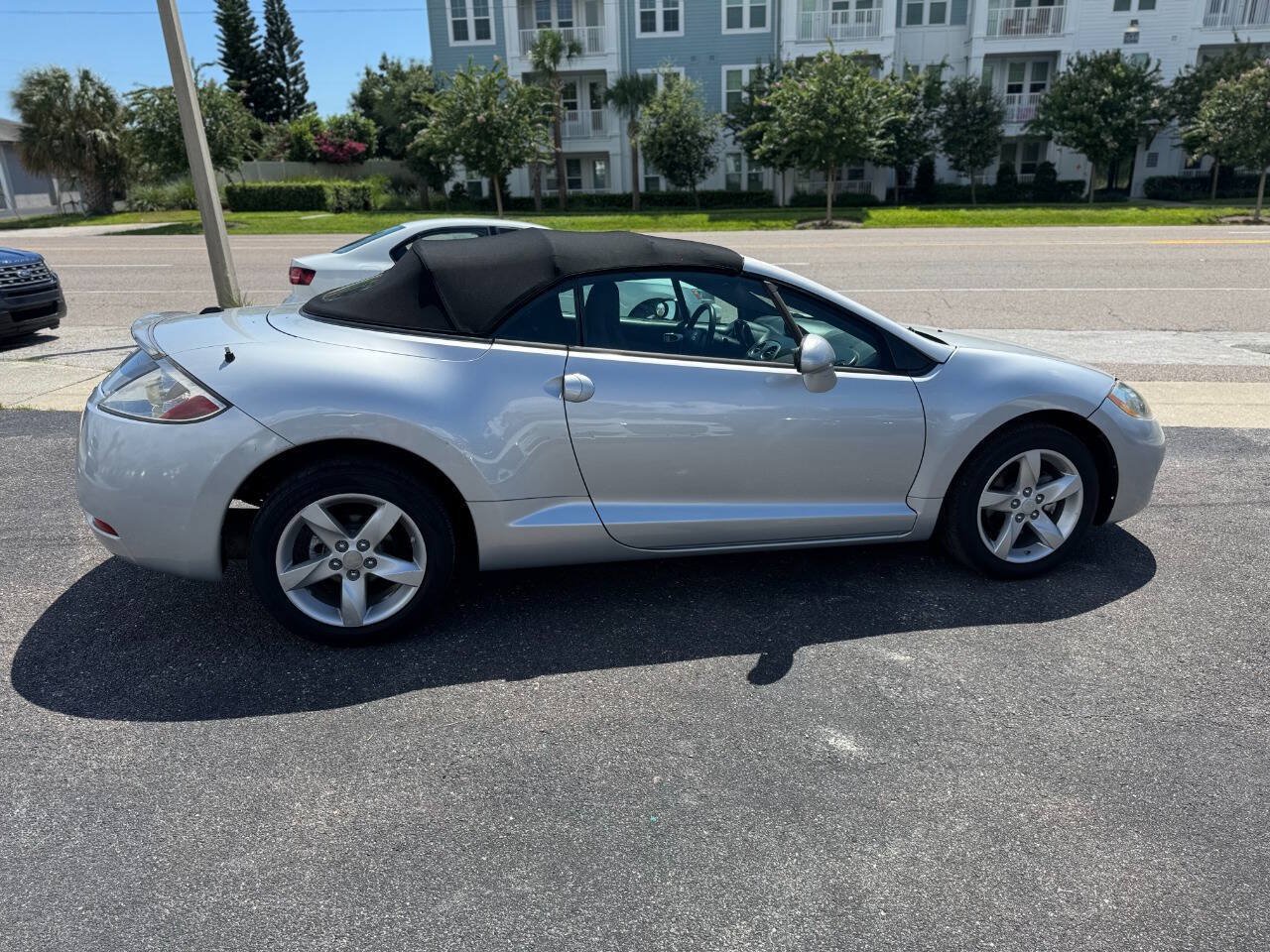 Used 2008 Mitsubishi Eclipse GS FWD image 9