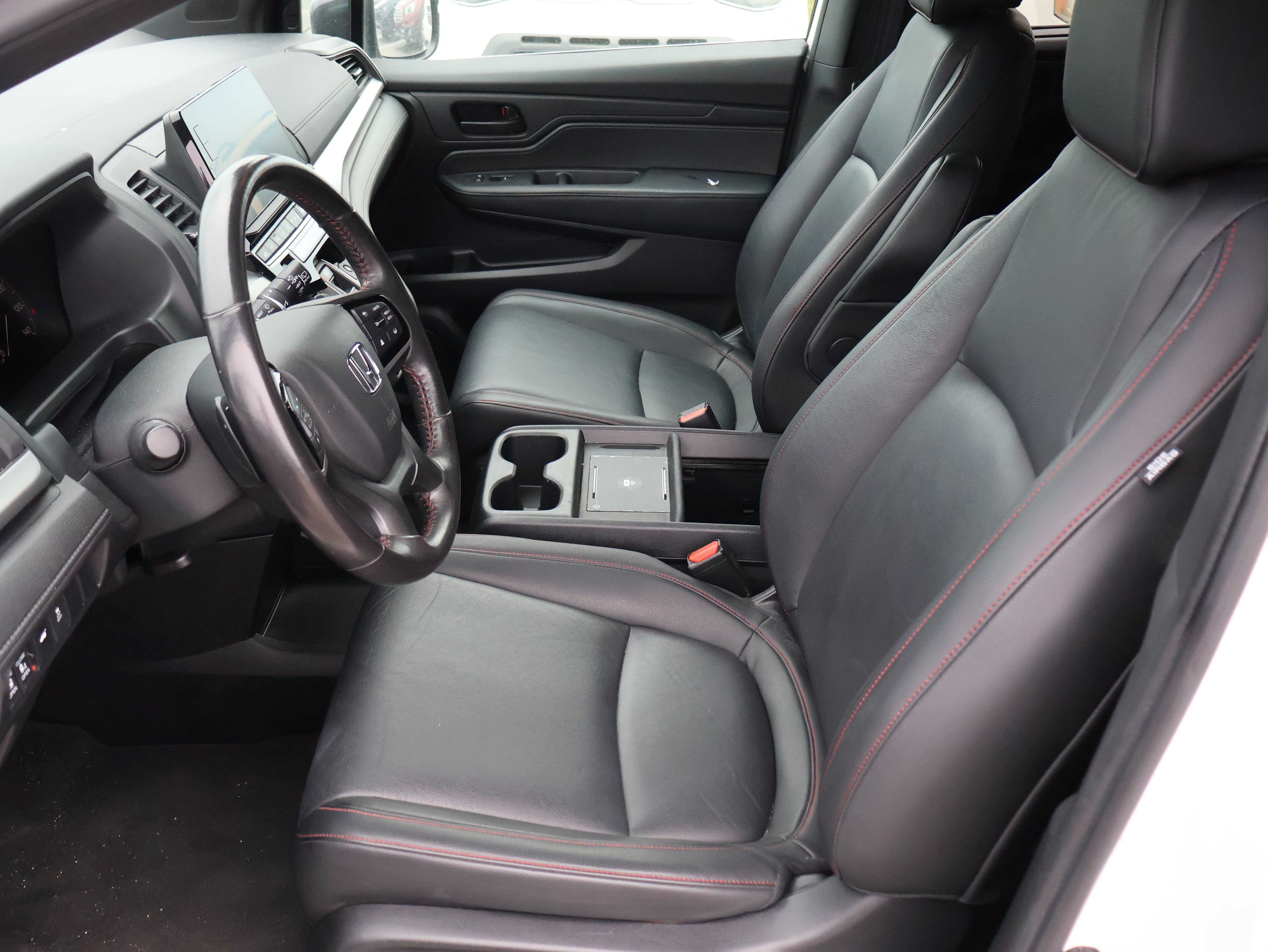 Used 2025 Honda Odyssey Sport-L image 24