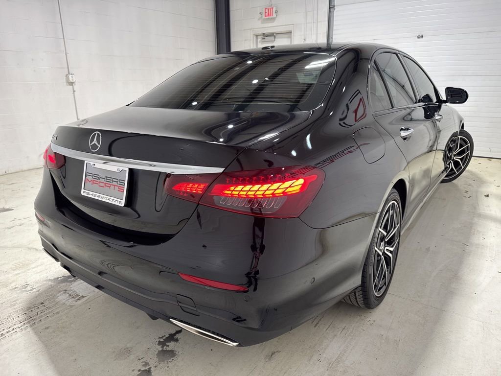 Used 2022 Mercedes-Benz E 350 Sedan w/ AMG Line Exterior image 4