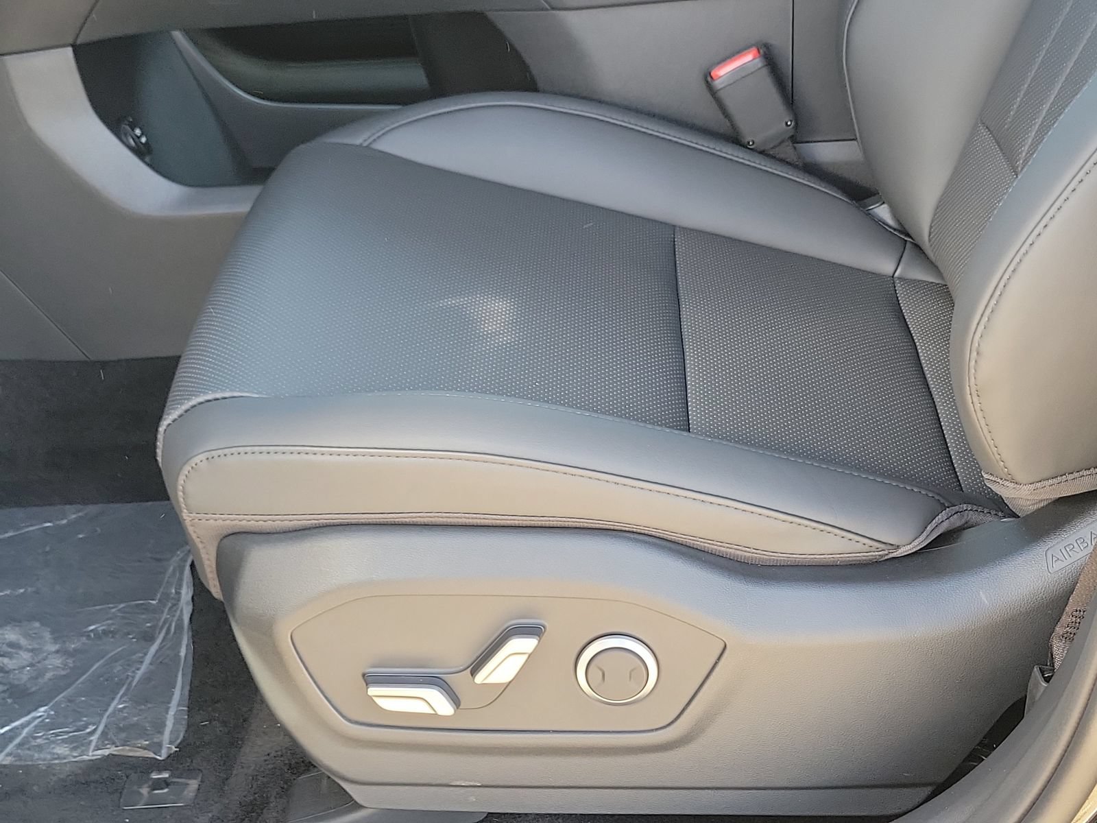 New 2026 Hyundai Santa Fe SEL FWD image 16