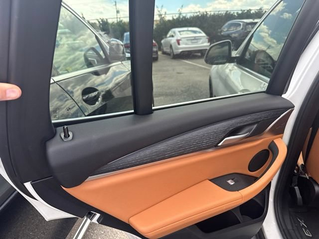 Used 2024 BMW X3 xDrive30i w/ Convenience Package AWD/4WD image 13