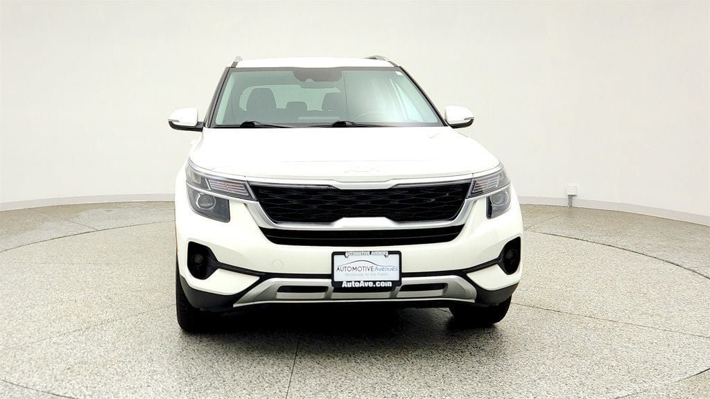 Used 2023 Kia Seltos S AWD/4WD image 2