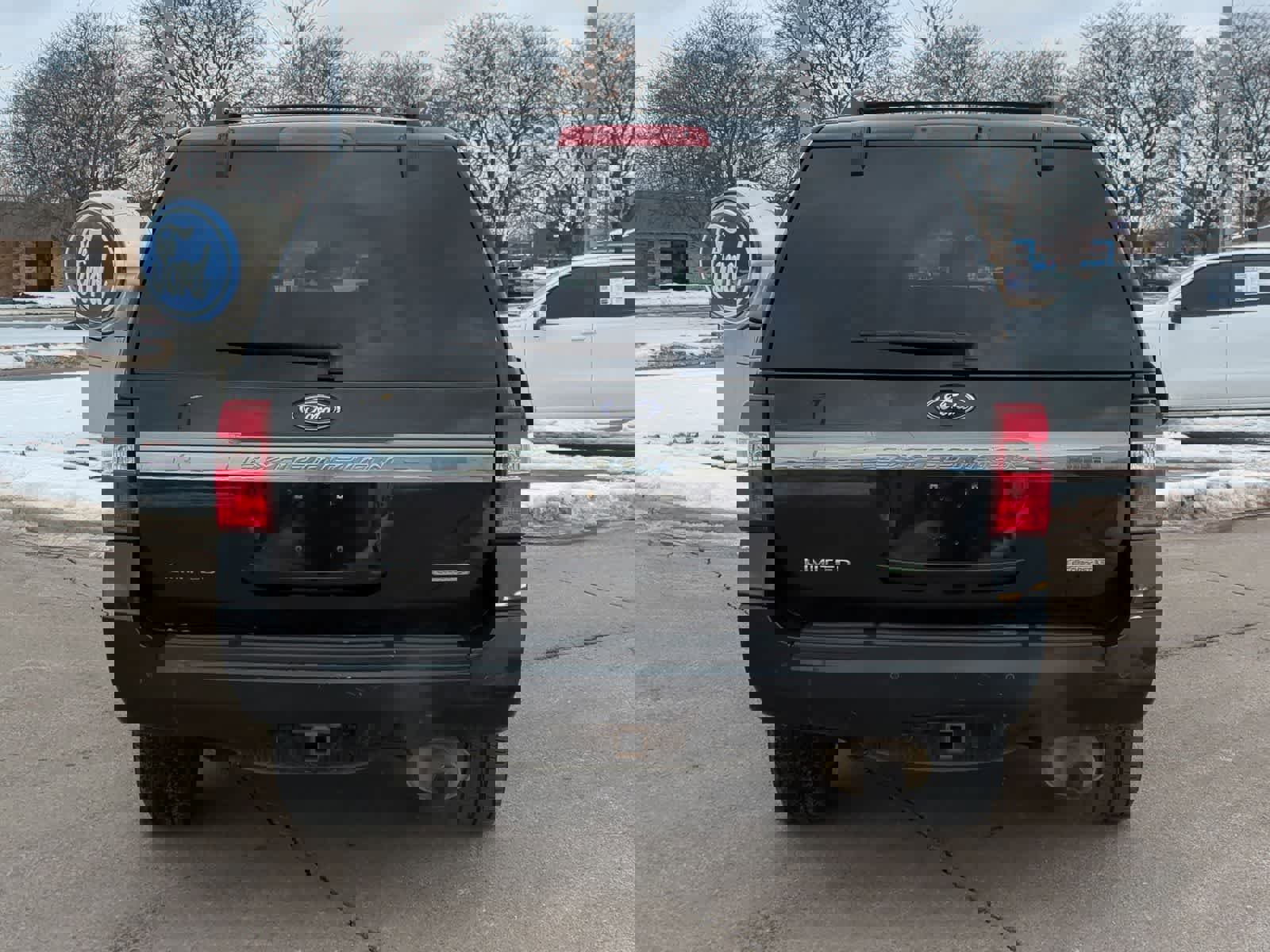 Used 2015 Ford Expedition Limited w/ Equipment Group 301A AWD/4WD image 7