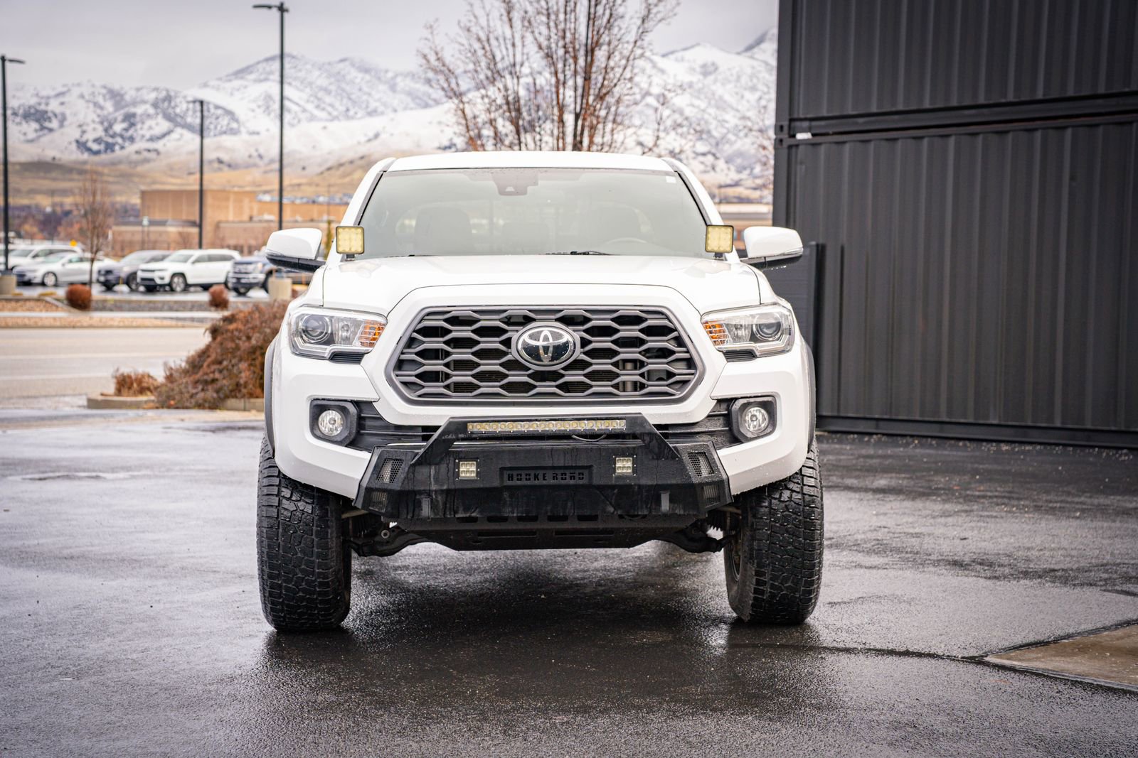 Used 2020 Toyota Tacoma TRD Off-Road image 3