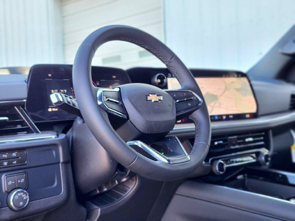 New 2026 Chevrolet Suburban LS AWD/4WD image 19