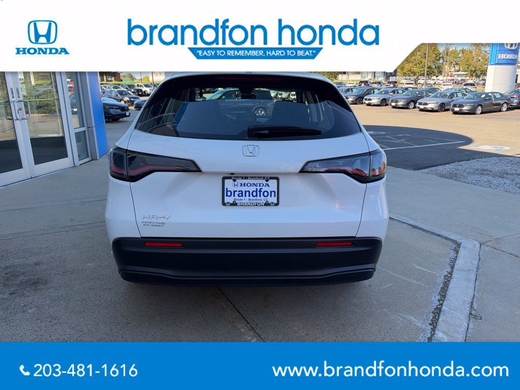 Used 2024 Honda HR-V LX image 5