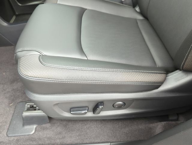 New 2026 Nissan Pathfinder SL FWD image 31