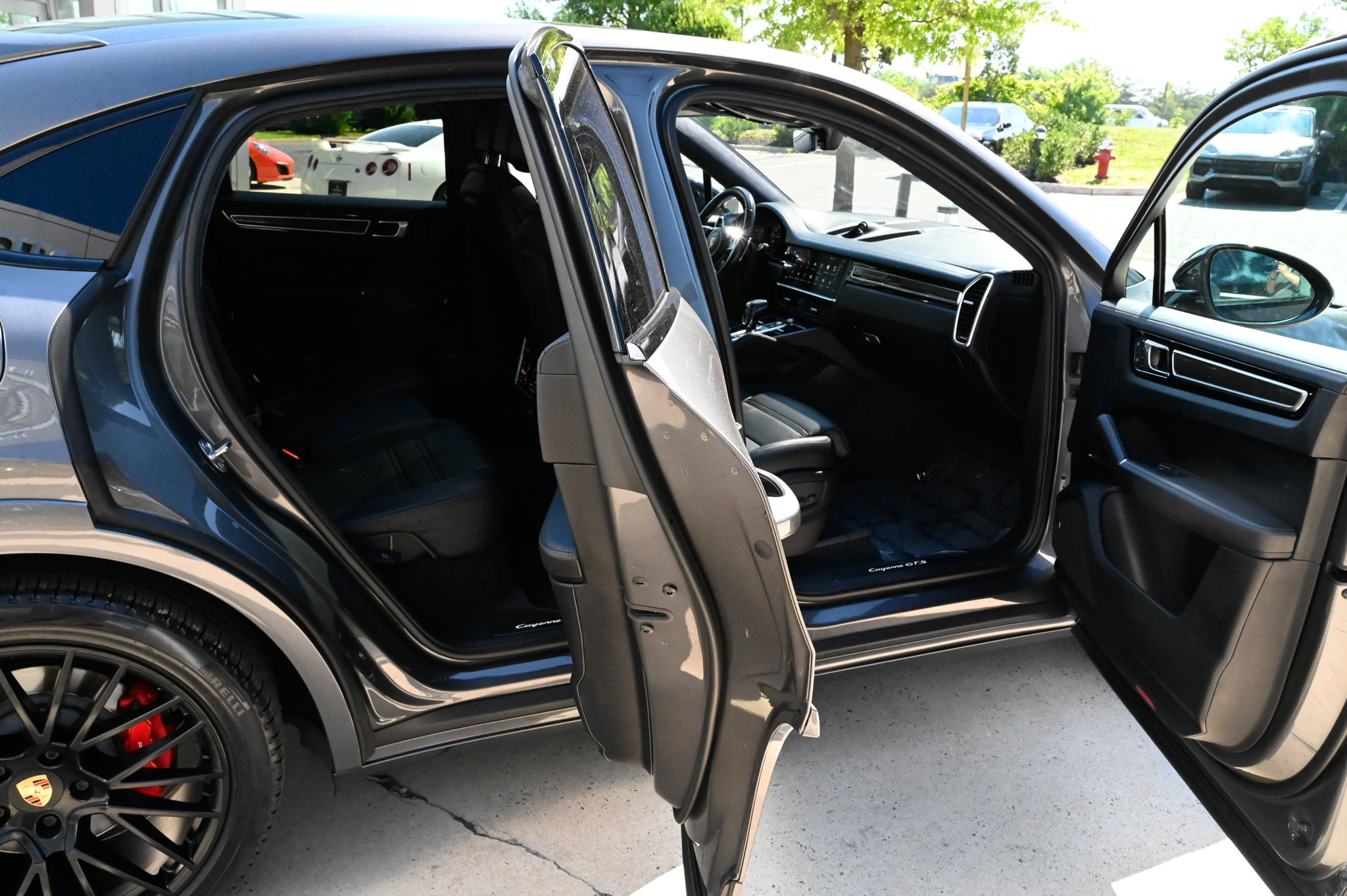 Used 2023 Porsche Cayenne GTS AWD/4WD image 56