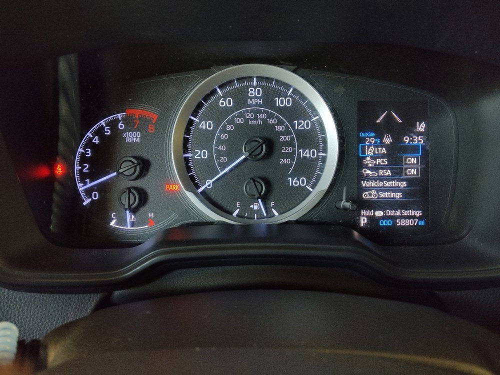 Used 2020 Toyota Corolla LE image 23