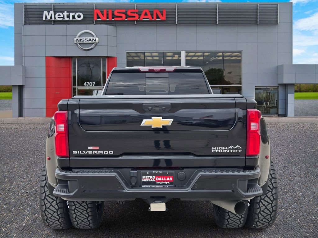 Used 2025 Chevrolet Silverado 3500 High Country w/ Technology Package image 5
