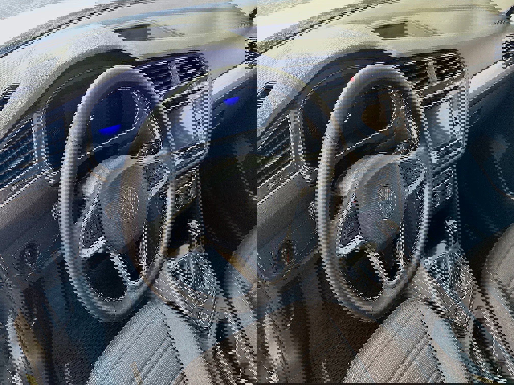 Used 2023 Volkswagen Tiguan S w/ Driver Assistance Package image 11