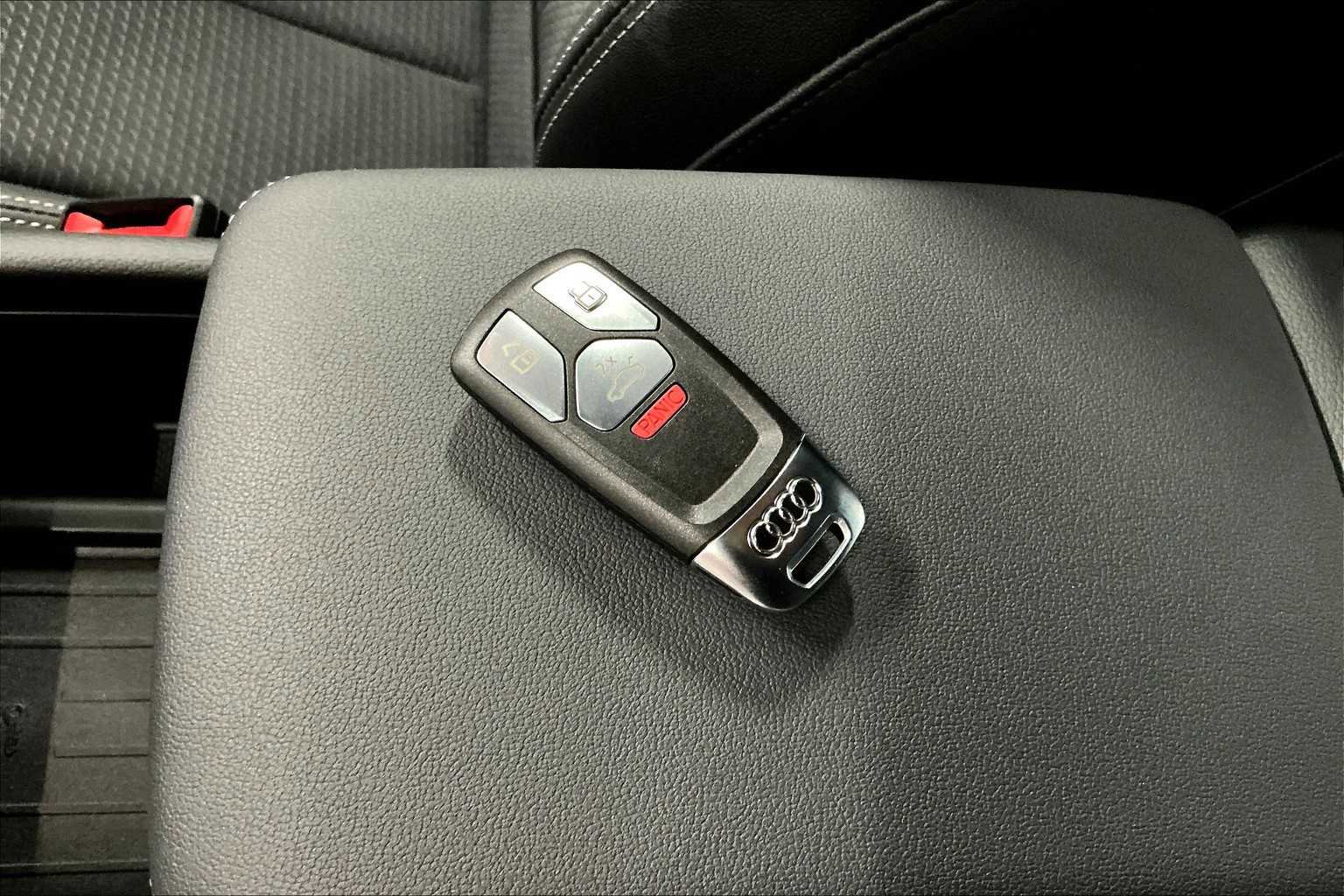 Used 2025 Audi A5 2.0T Premium Plus w/ Premium Plus image 13