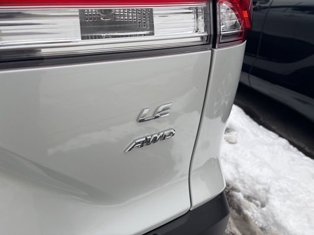 Certified 2025 Toyota Corolla Cross LE image 10