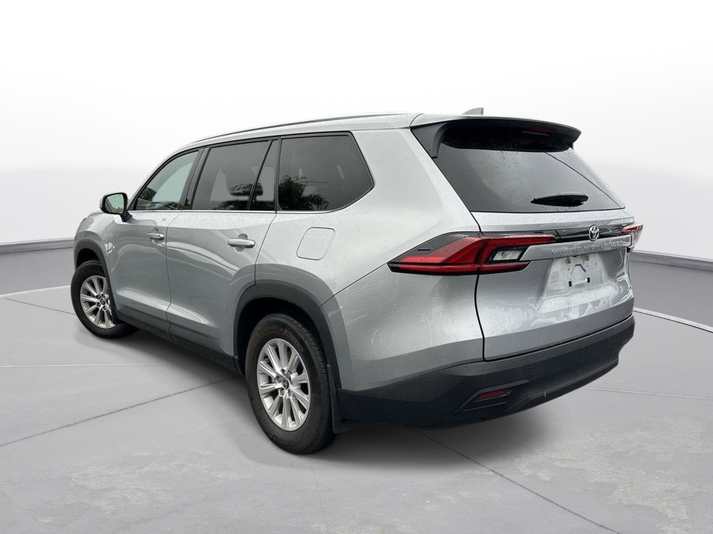 Certified 2026 Toyota Grand Highlander FWD image 8