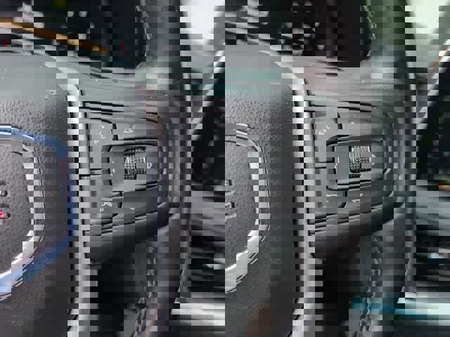 Used 2024 GMC Yukon SLE image 20