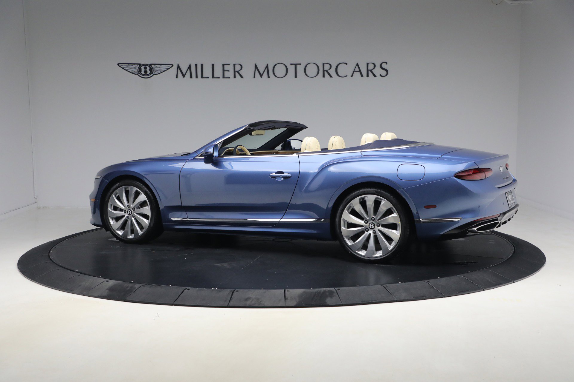 New 2026 Bentley Continental GTC AWD/4WD image 4
